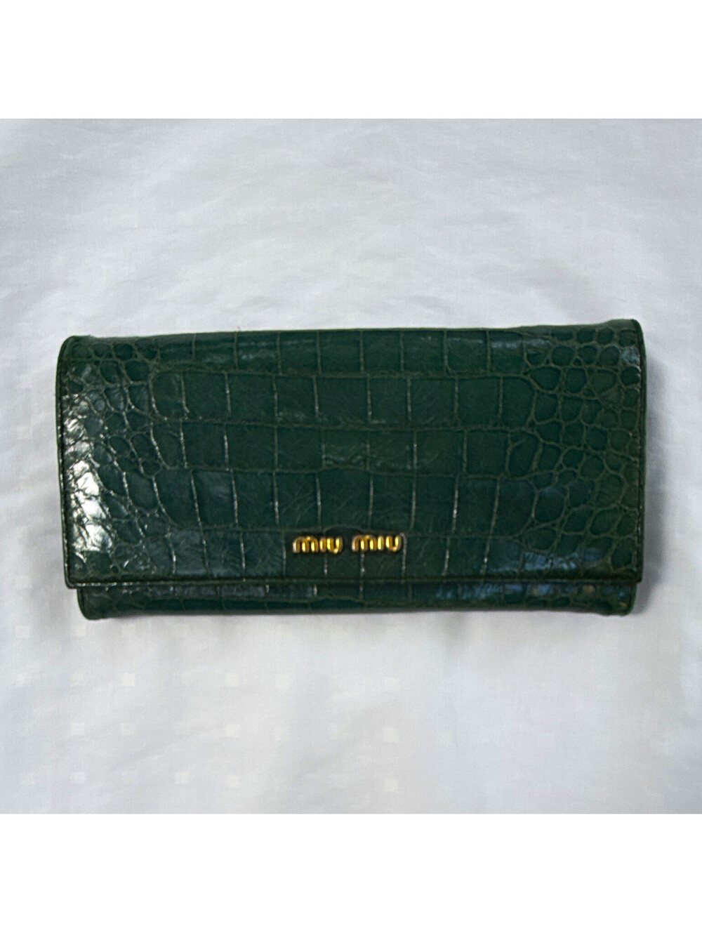 Miu Miu Women’s Green Croc Embossed Long Wallet w/ Zip Coin Pocket, Fold.